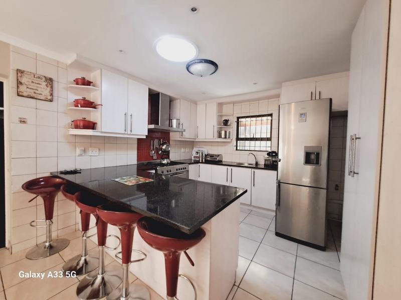 3 Bedroom Property for Sale in Protea Heights Western Cape